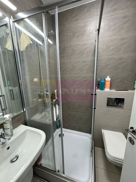 Vanzare apartament de 3 camere la Dristor-Baba Novac, metrou